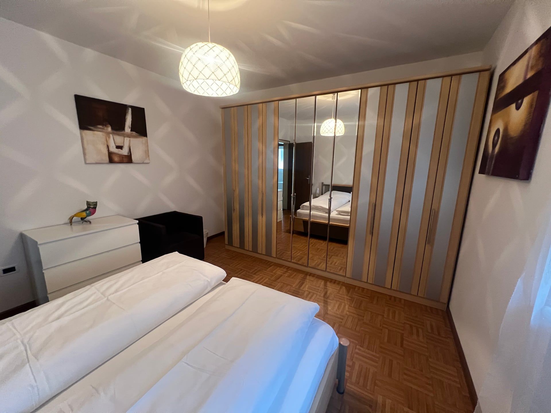 Apartment Red - Schlafzimmer