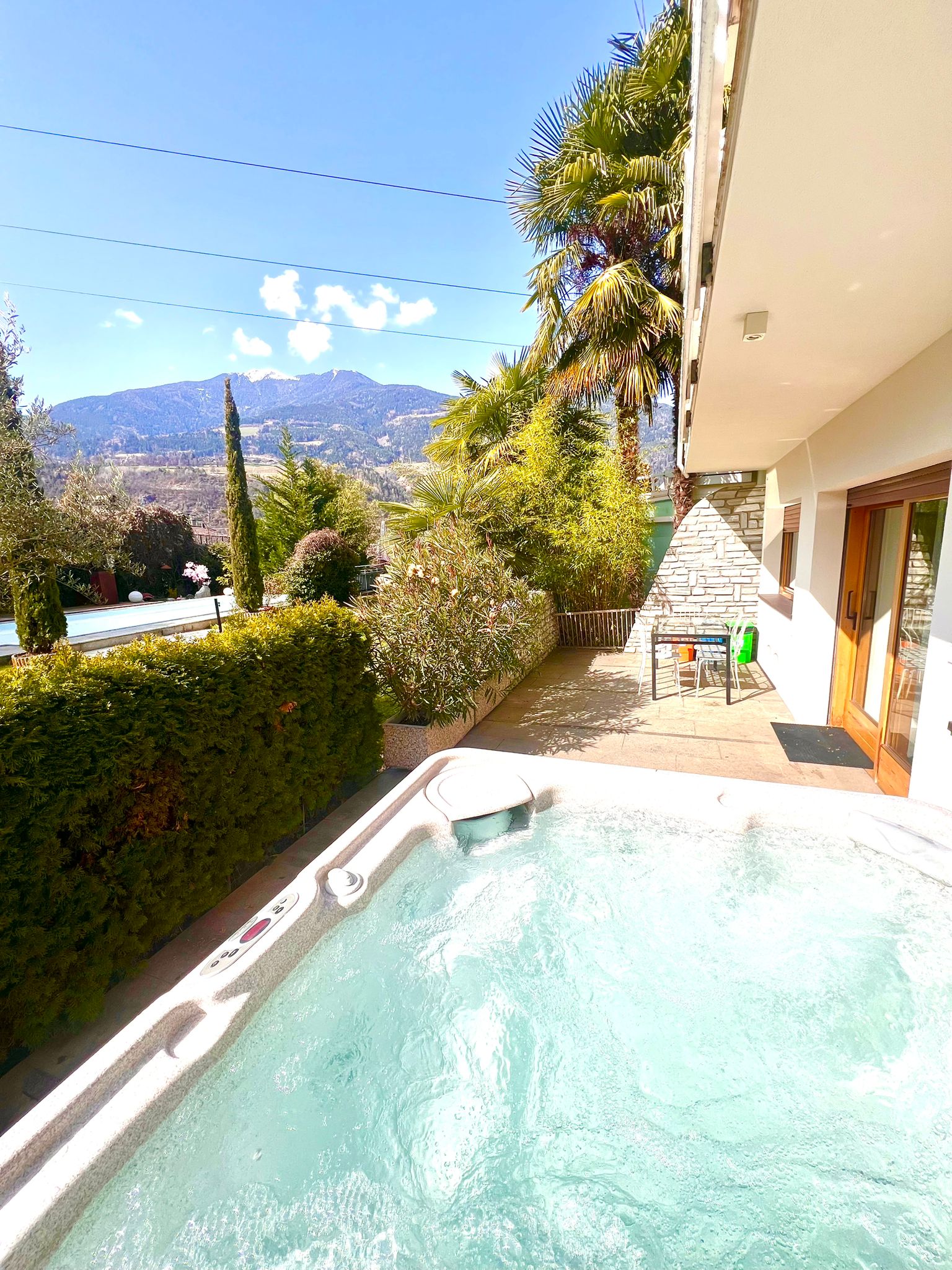 Apartment Yellow - Balcony